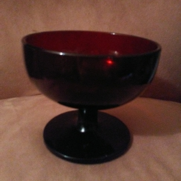 Vintage 60s Dark Cherry Red Ruby Glass Dessert Dish Footed Custard Bowl Anchor - Picture 3 of 6